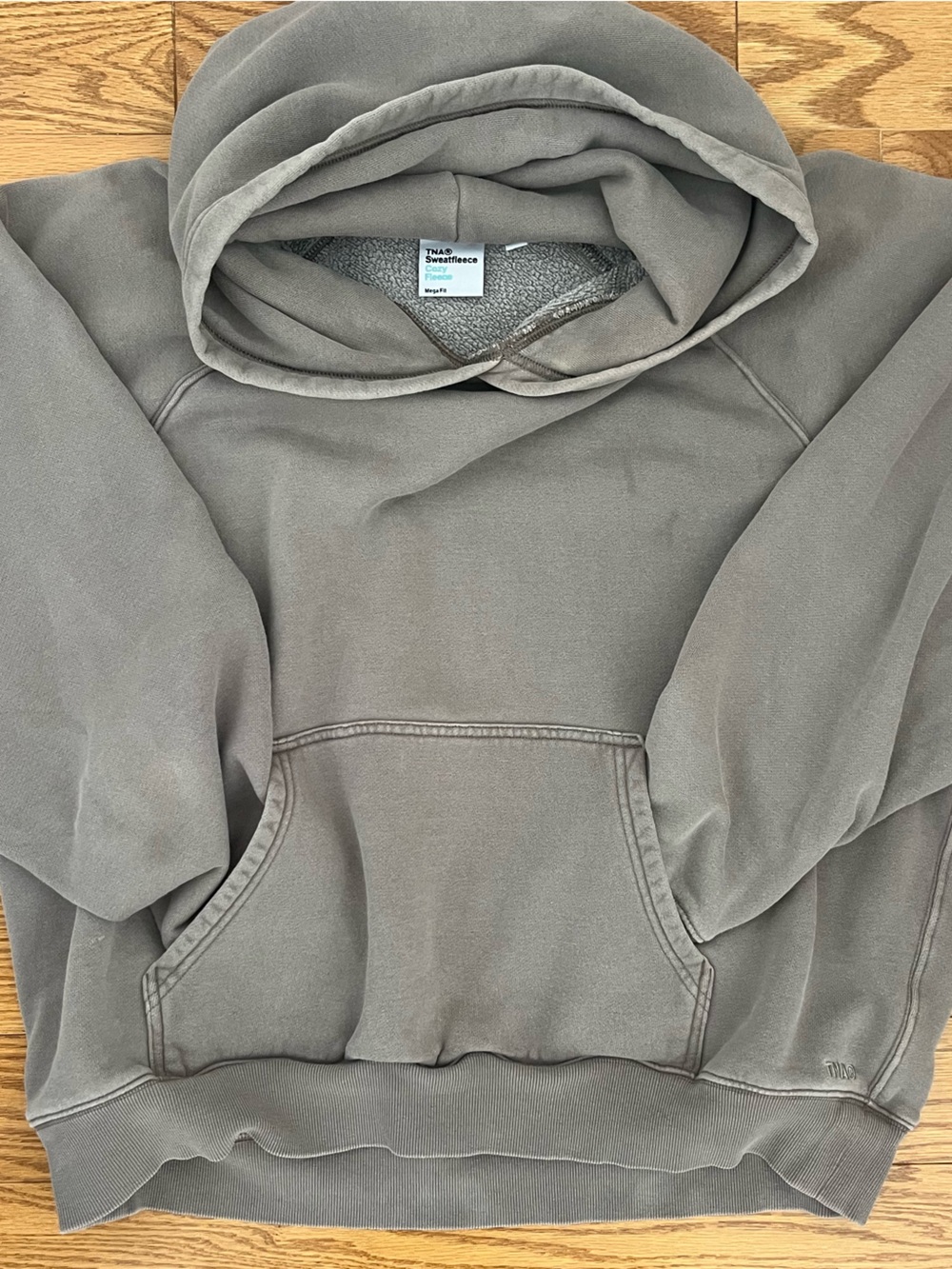 ARITZIA / TNA Mega Hoodie in Taupe